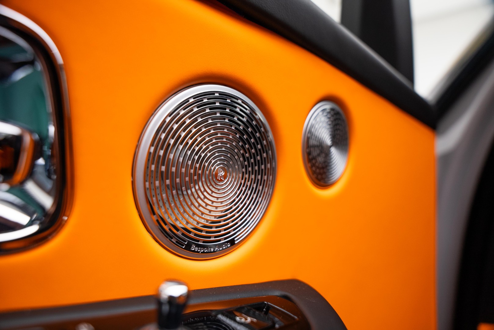 2025 ROLLS ROYCE CULLINAN BLACK BADGE.  BESPOKE SOUND SYSTEM. VIP REAR SEATS. WARRANTY & SERVICE 